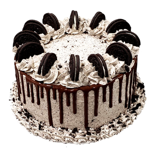 Cookies and Cream Cake - Baked Cravings